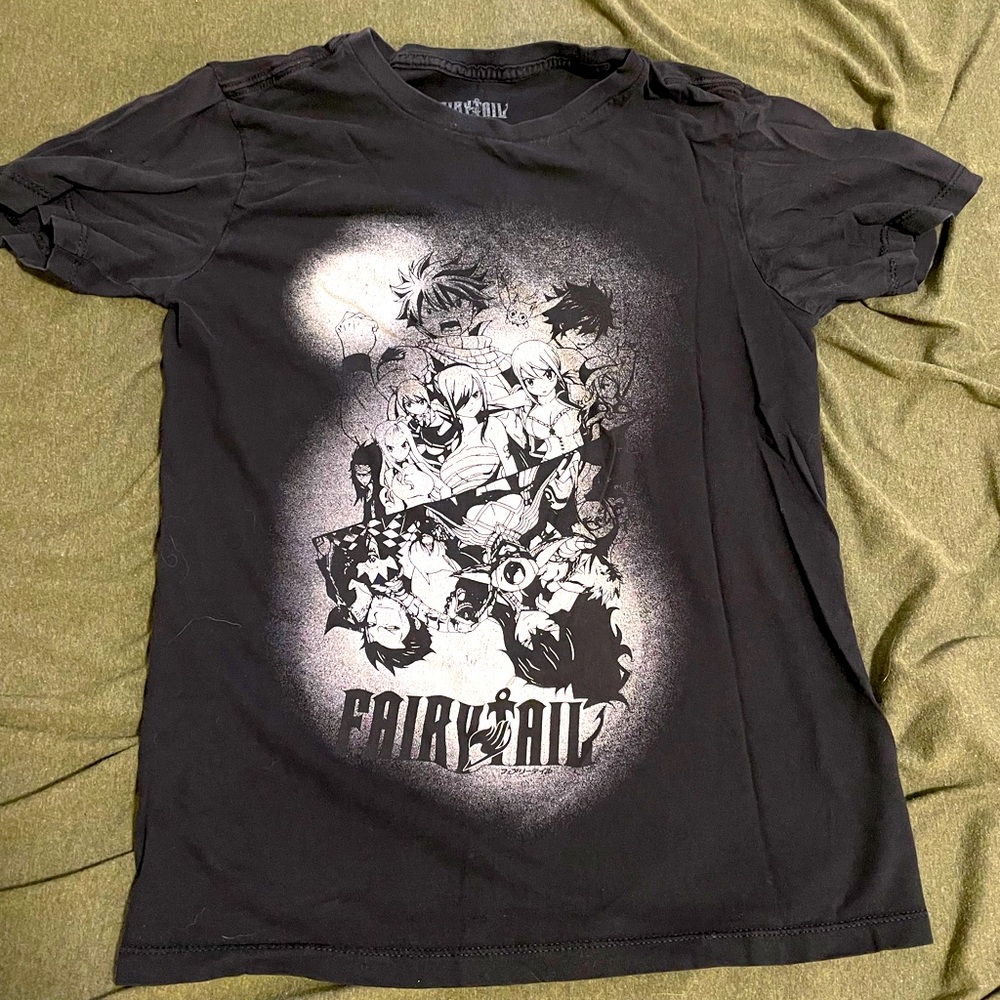 Tee shirt bundle.